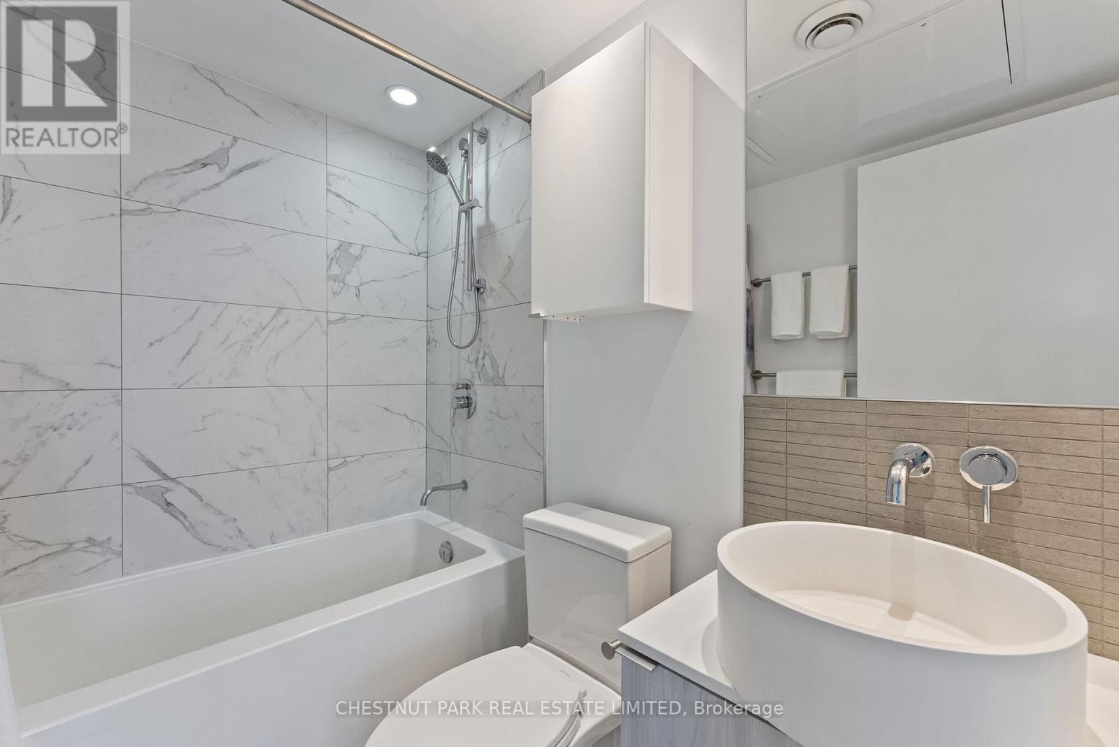 #2303 161 ROEHAMPTON AVENUE - 11