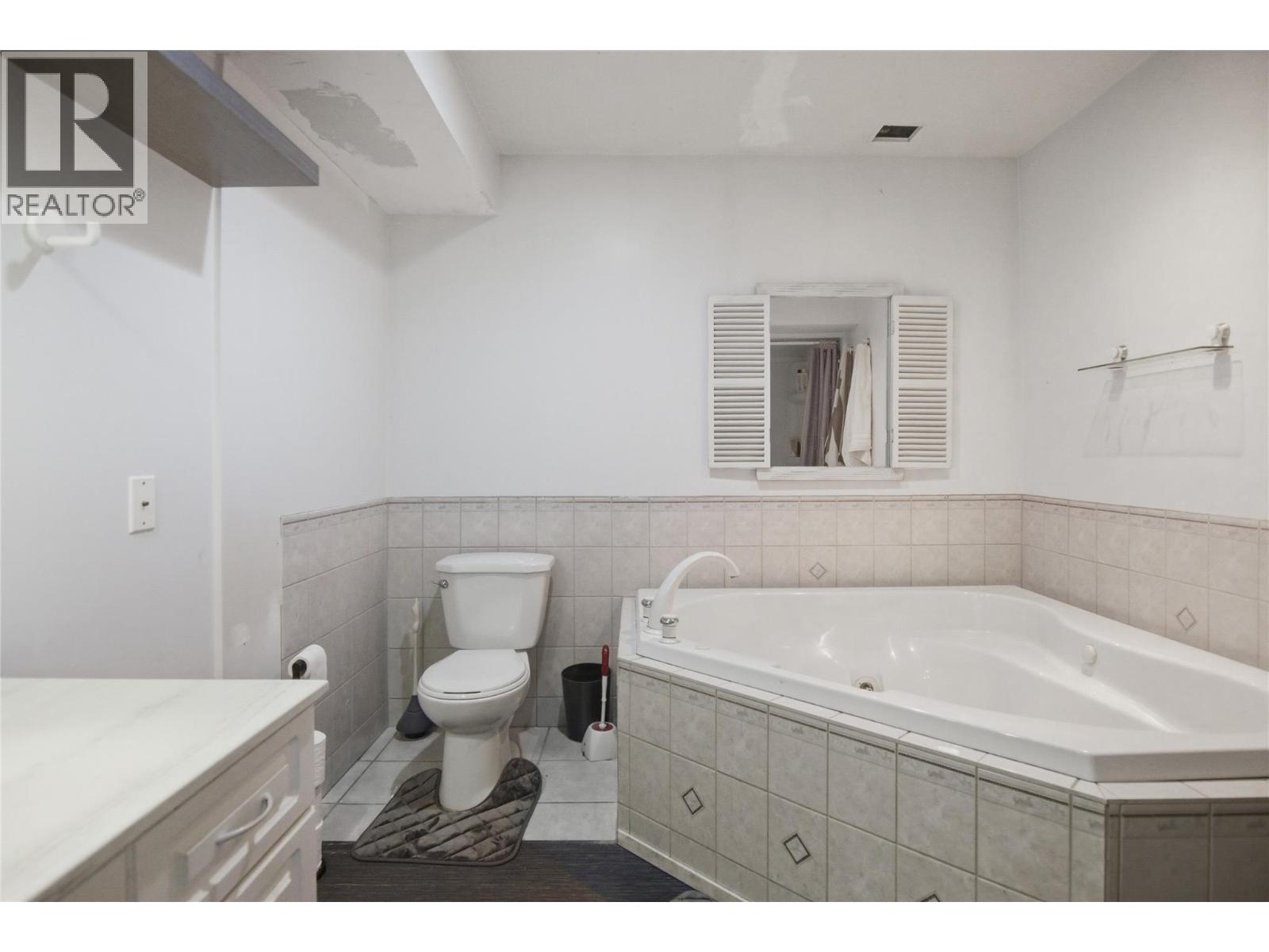 2619 ARGYLE Avenue, Kamloops