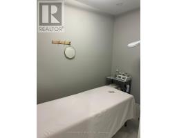 2551 Hurontario Street, Mississauga, ON L5A2G4 Photo 10