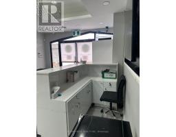 2551 Hurontario Street, Mississauga, ON L5A2G4 Photo 6