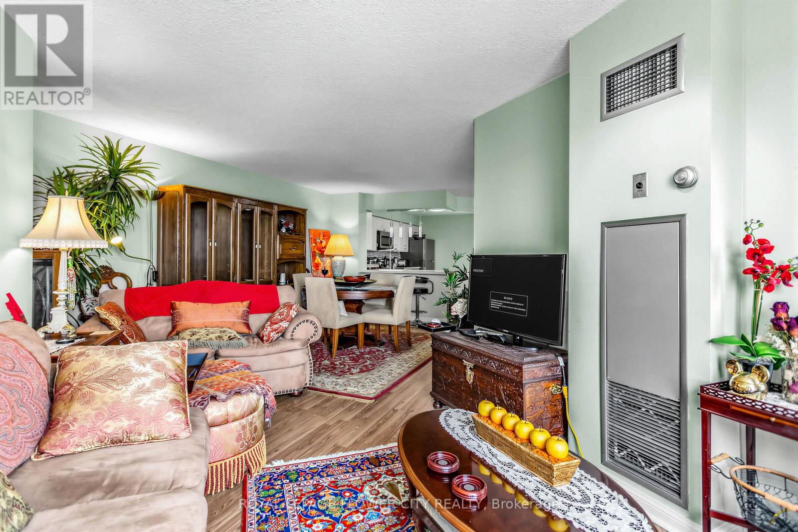 #1208 10 LAURELCREST STREET - 13