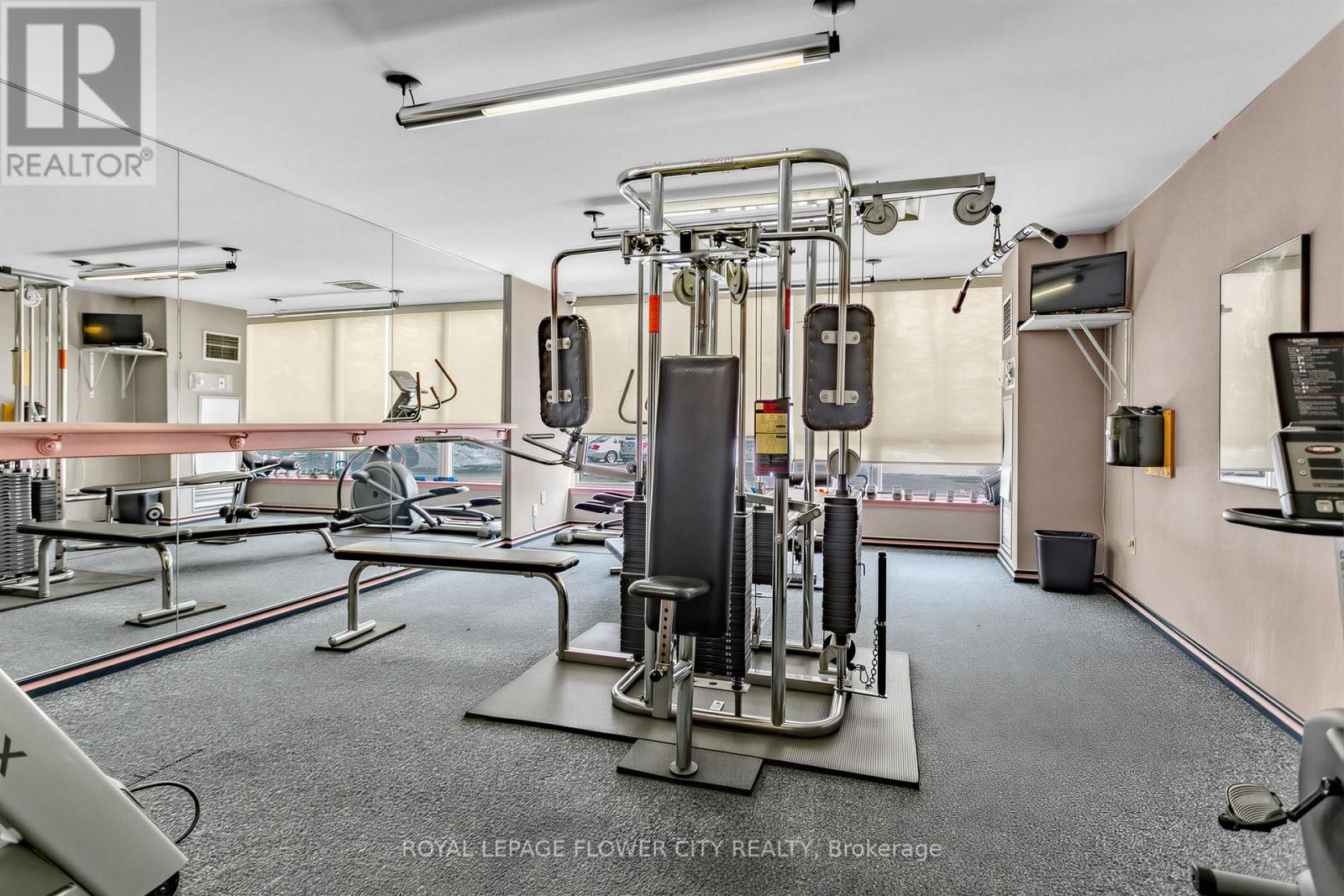 #1208 10 LAURELCREST STREET - 25