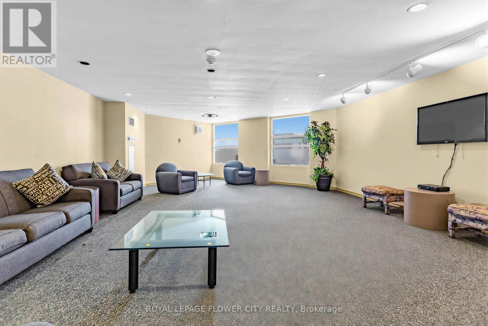 #1208 10 LAURELCREST STREET - 30