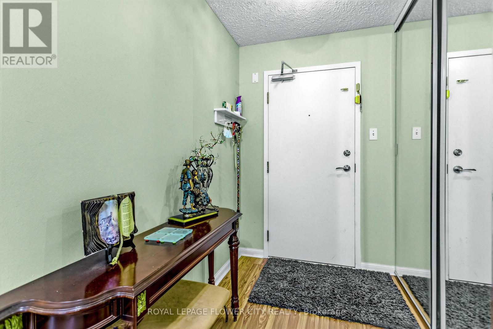 #1208 10 LAURELCREST STREET - 4