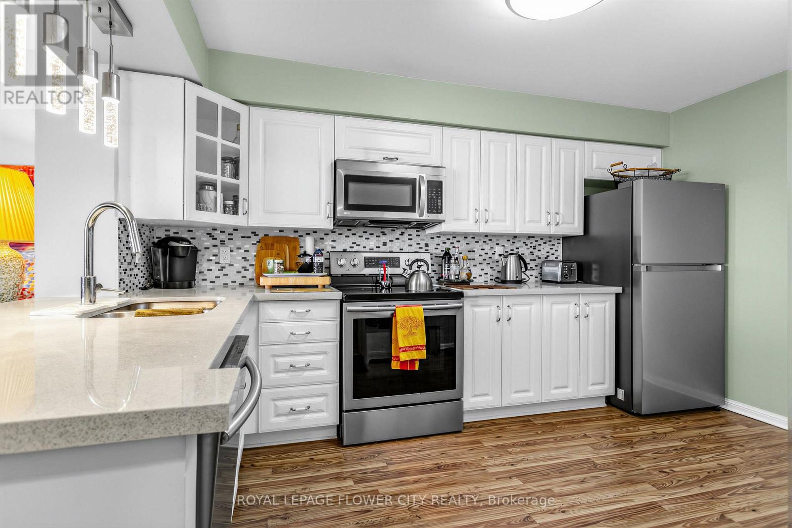 #1208 10 LAURELCREST STREET - 5