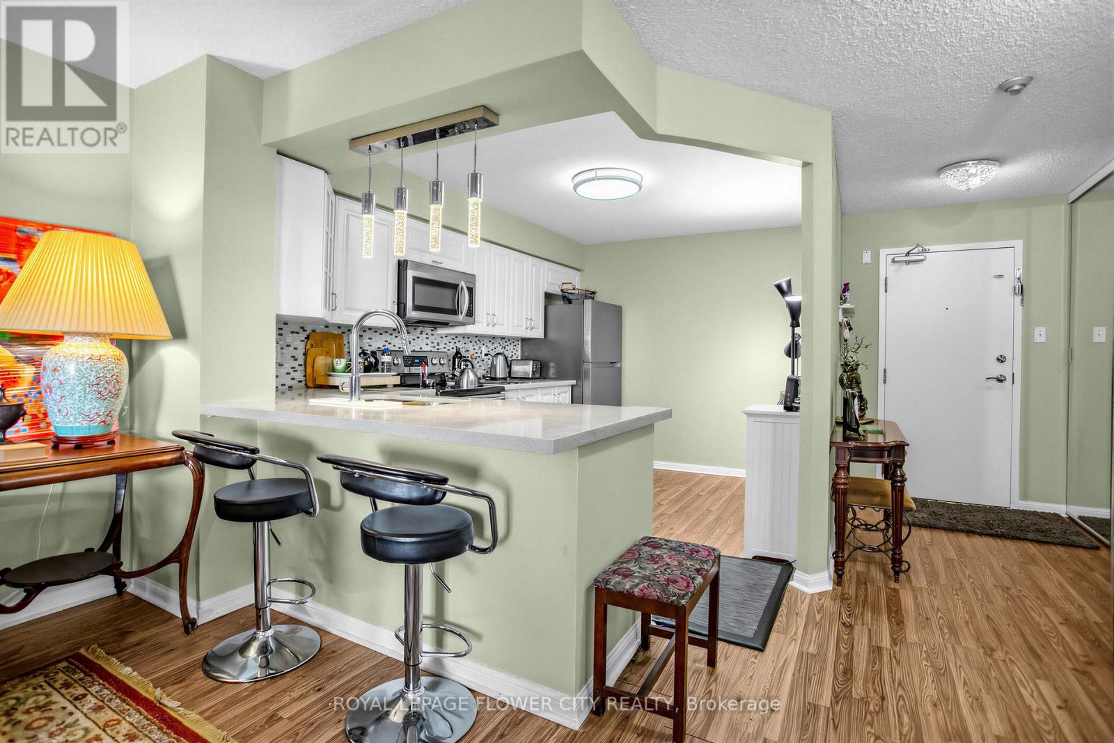 #1208 10 LAURELCREST STREET - 7