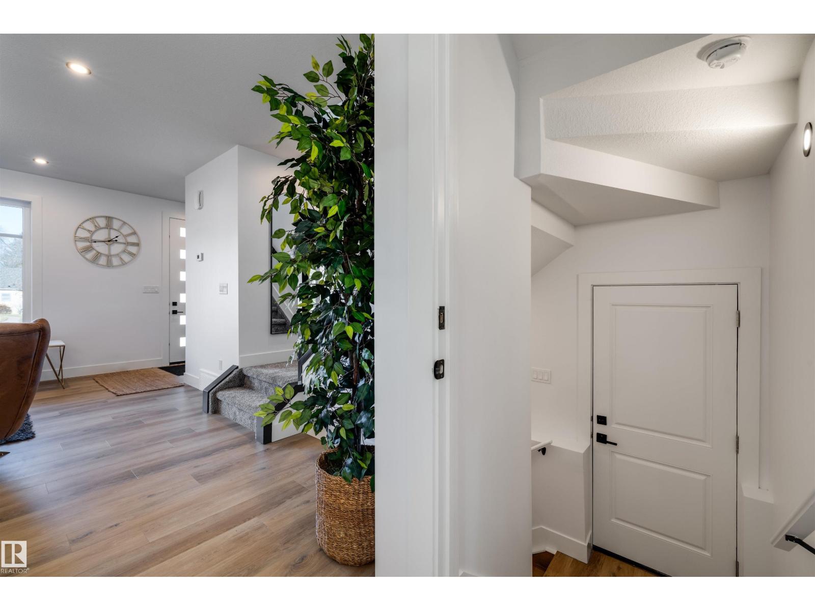 10973 74 AV NW, Edmonton