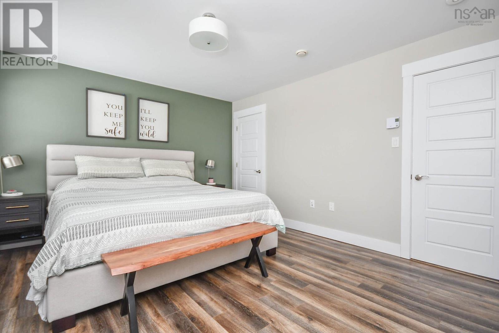 Property 14 of 50 of 44 Yew Street