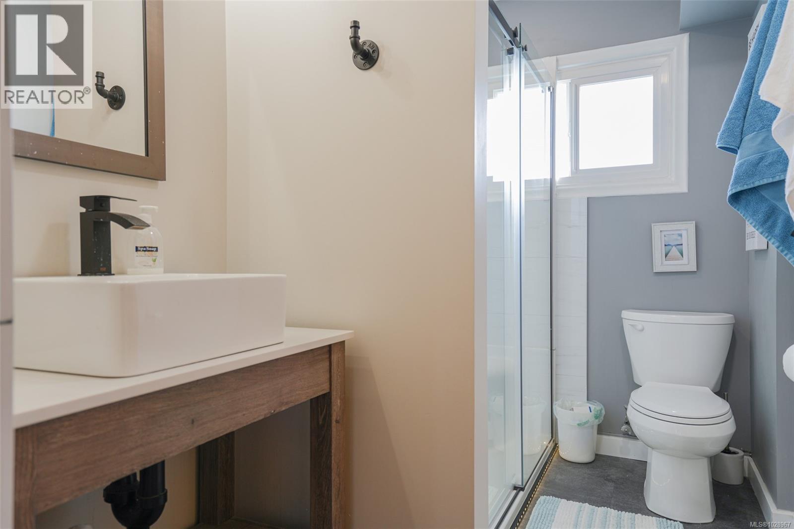 3900 Cedar St, Port Alberni