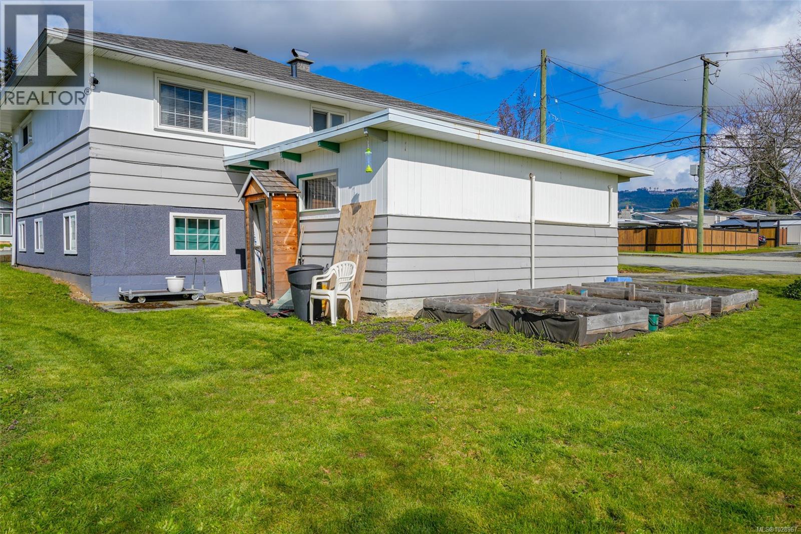 3900 Cedar St, Port Alberni