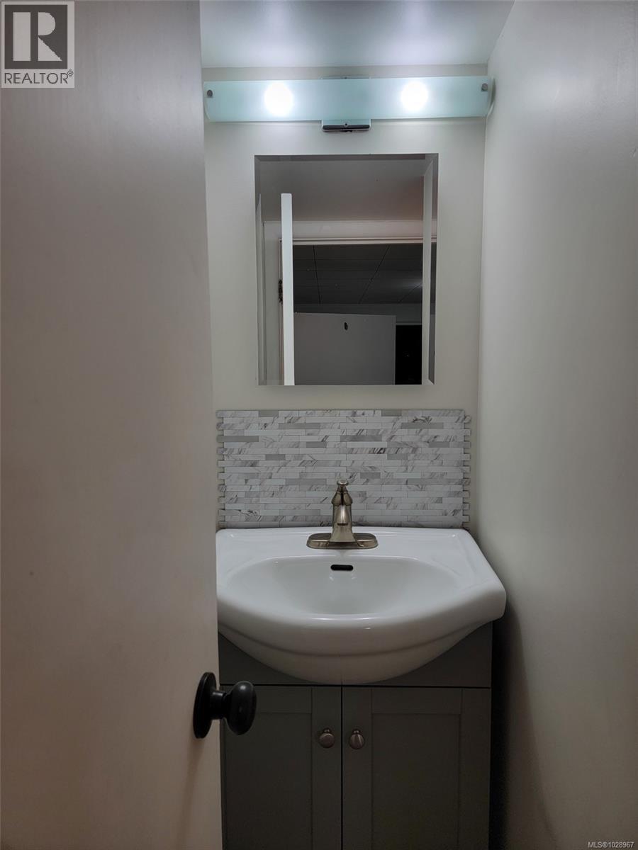 3900 Cedar St, Port Alberni