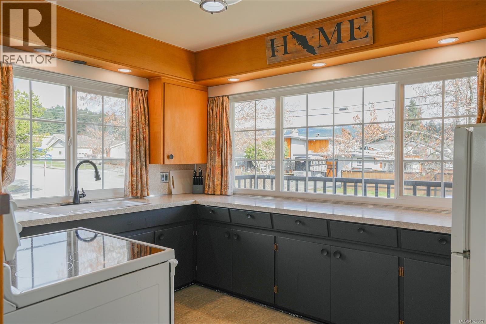 3900 Cedar St, Port Alberni