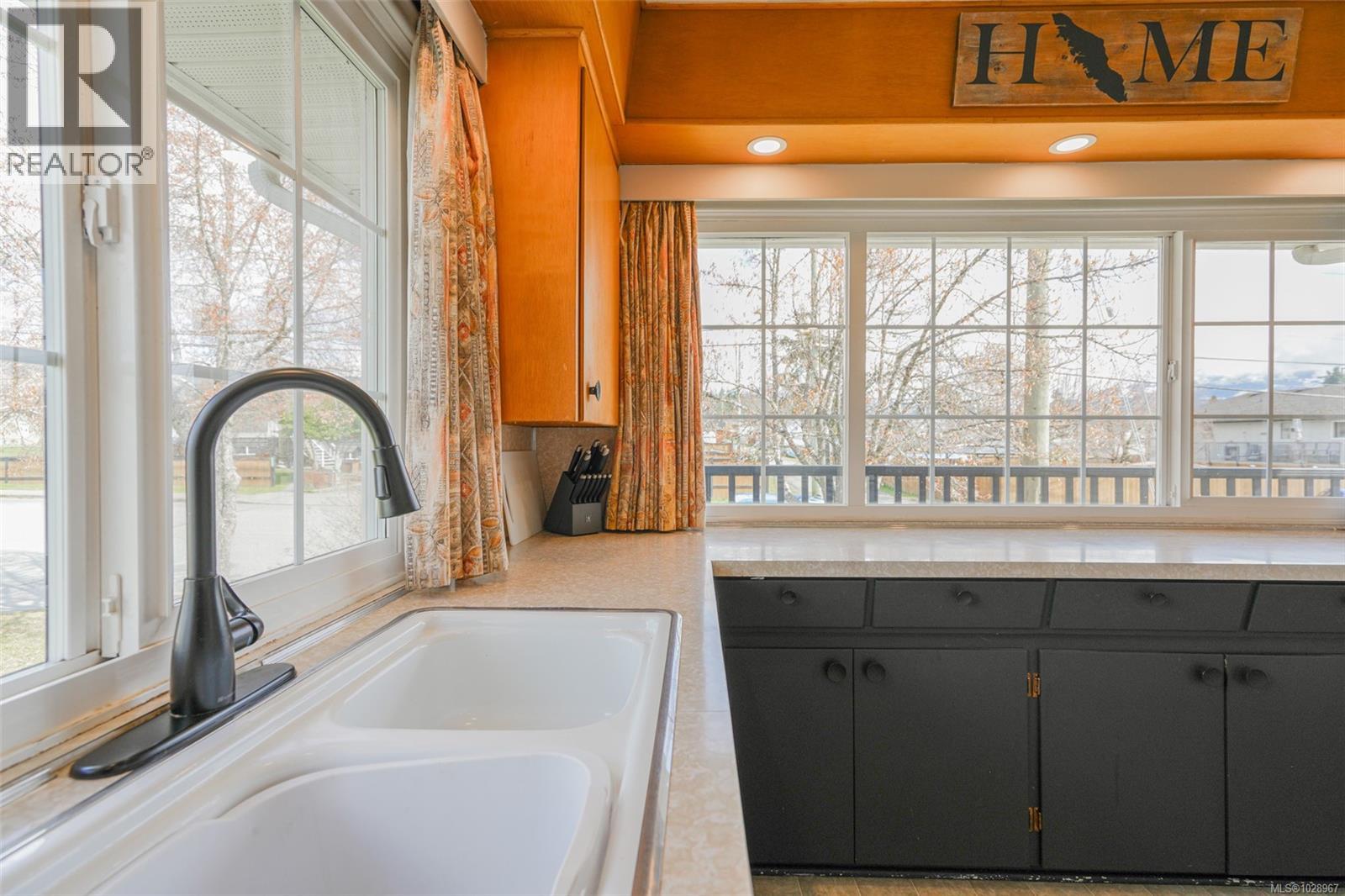 3900 Cedar St, Port Alberni