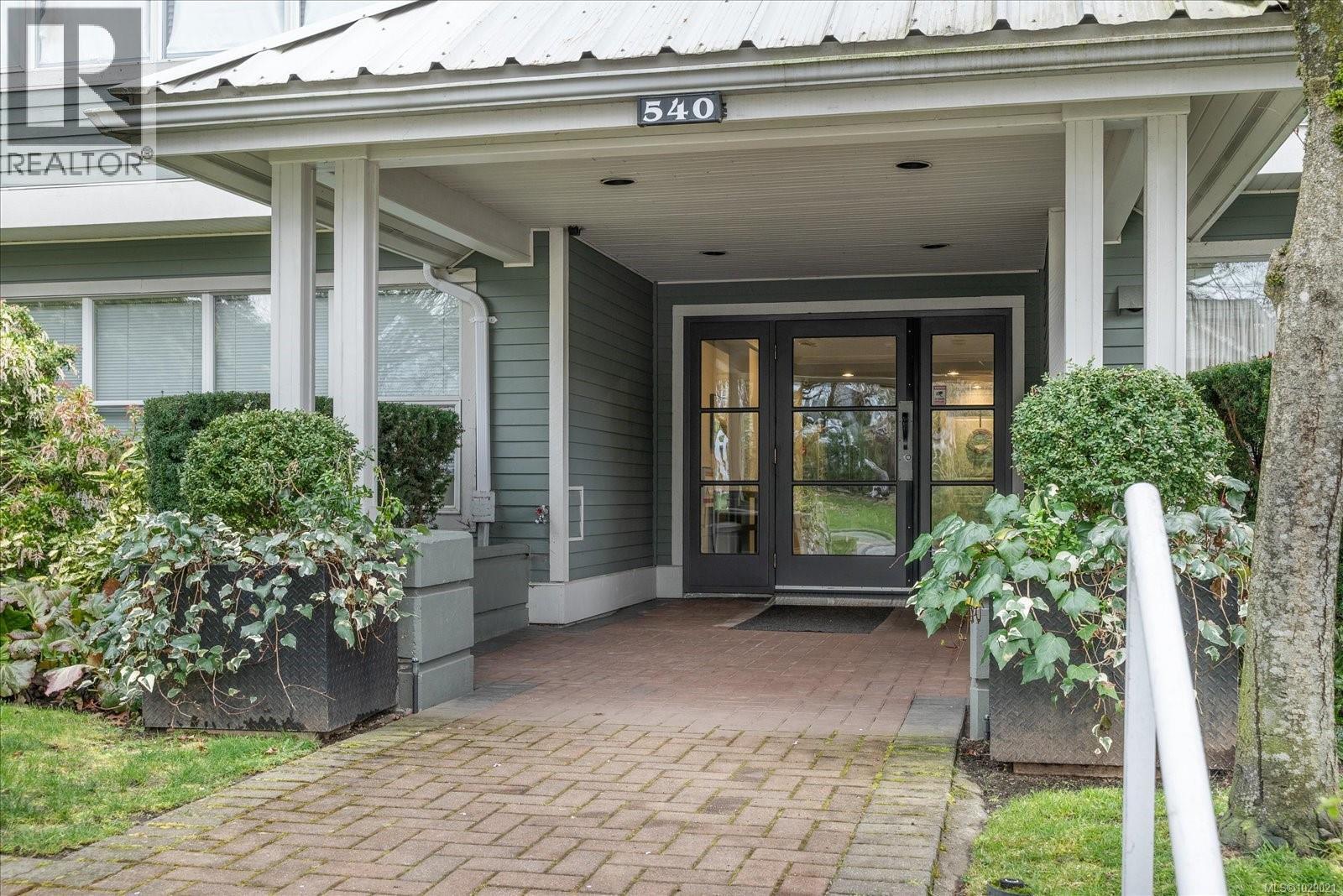 #703 540 STEWART AVE - Image 3