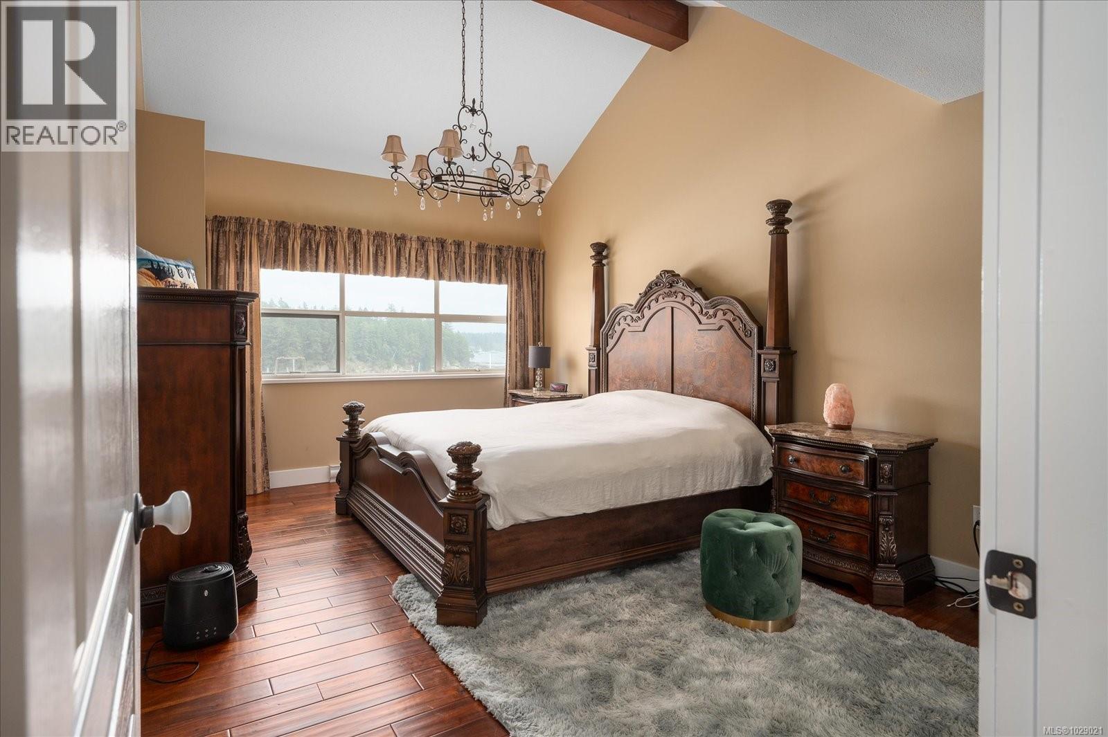 #703 540 STEWART AVE - 22