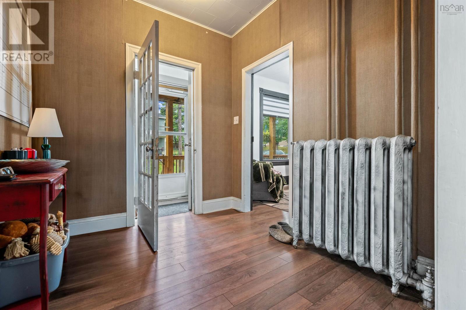 Property 16 of 42 of 45 Bell Street