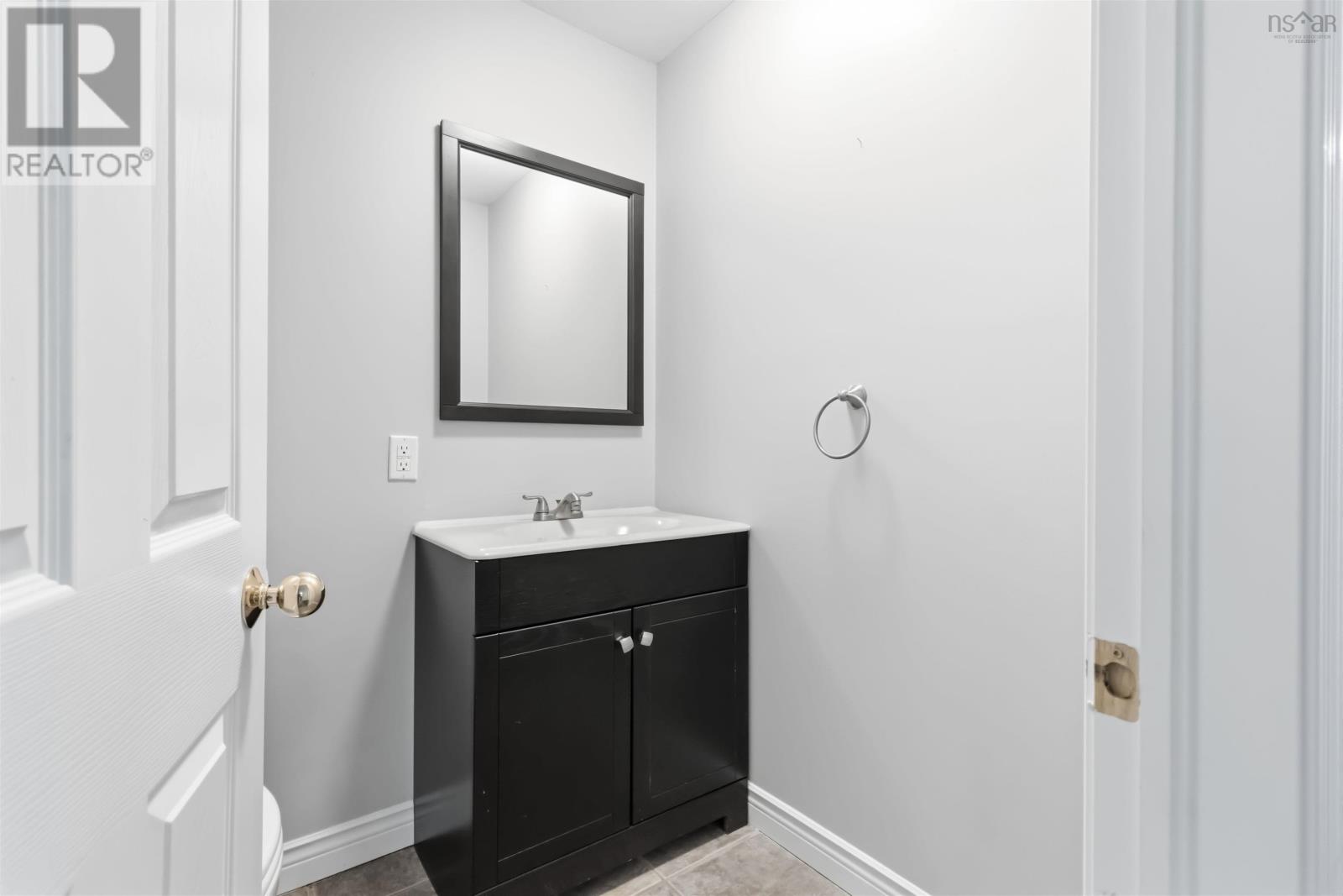 Property 27 of 49 of 15 Porterfield Drive