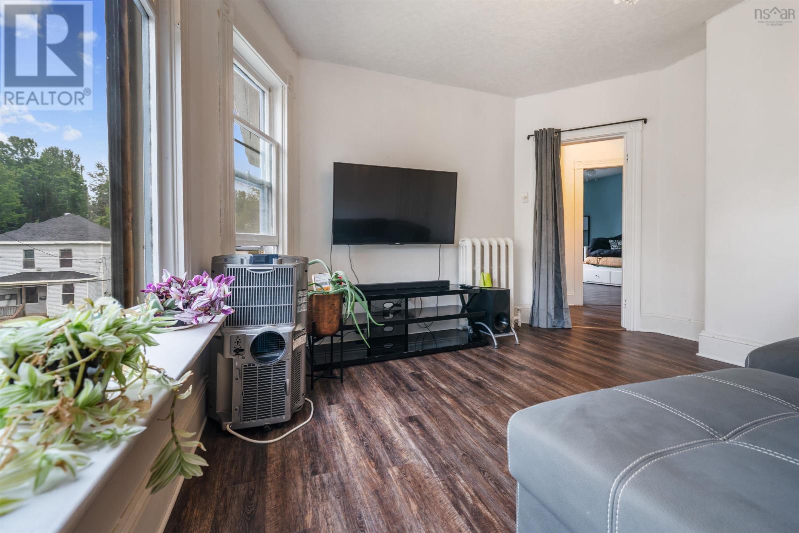 45 BELL STREET - 32