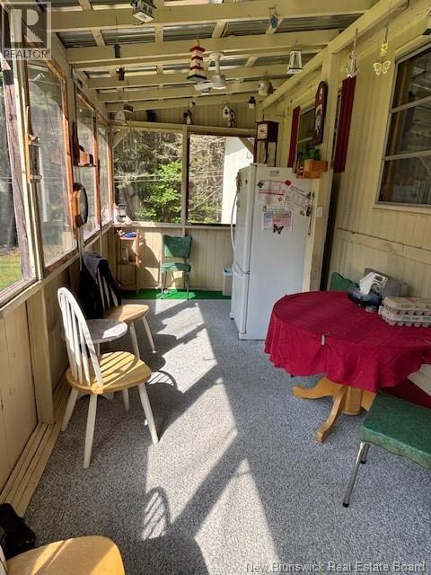 Sunroom attached to mobile home