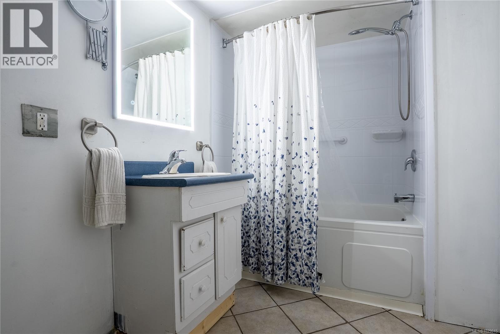  2808 Sooke Lake Road, Langford