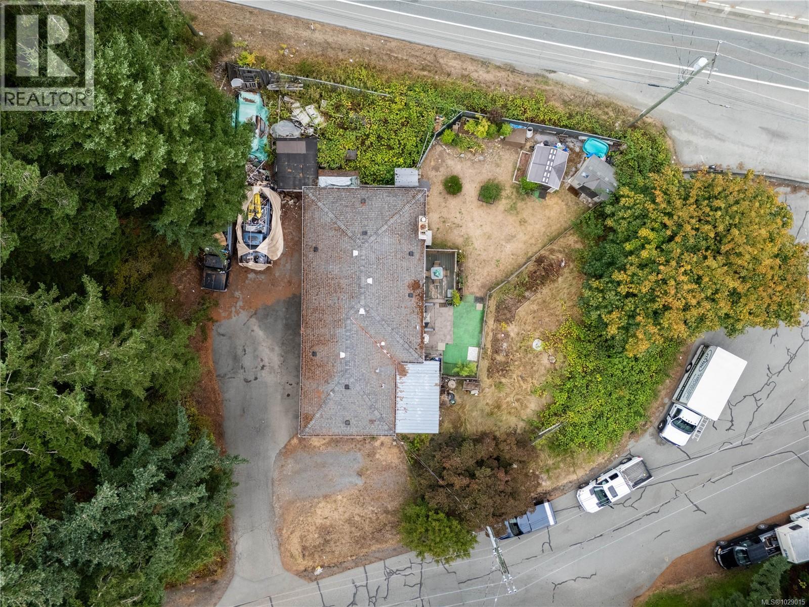 2808 Sooke Lake Rd - 28