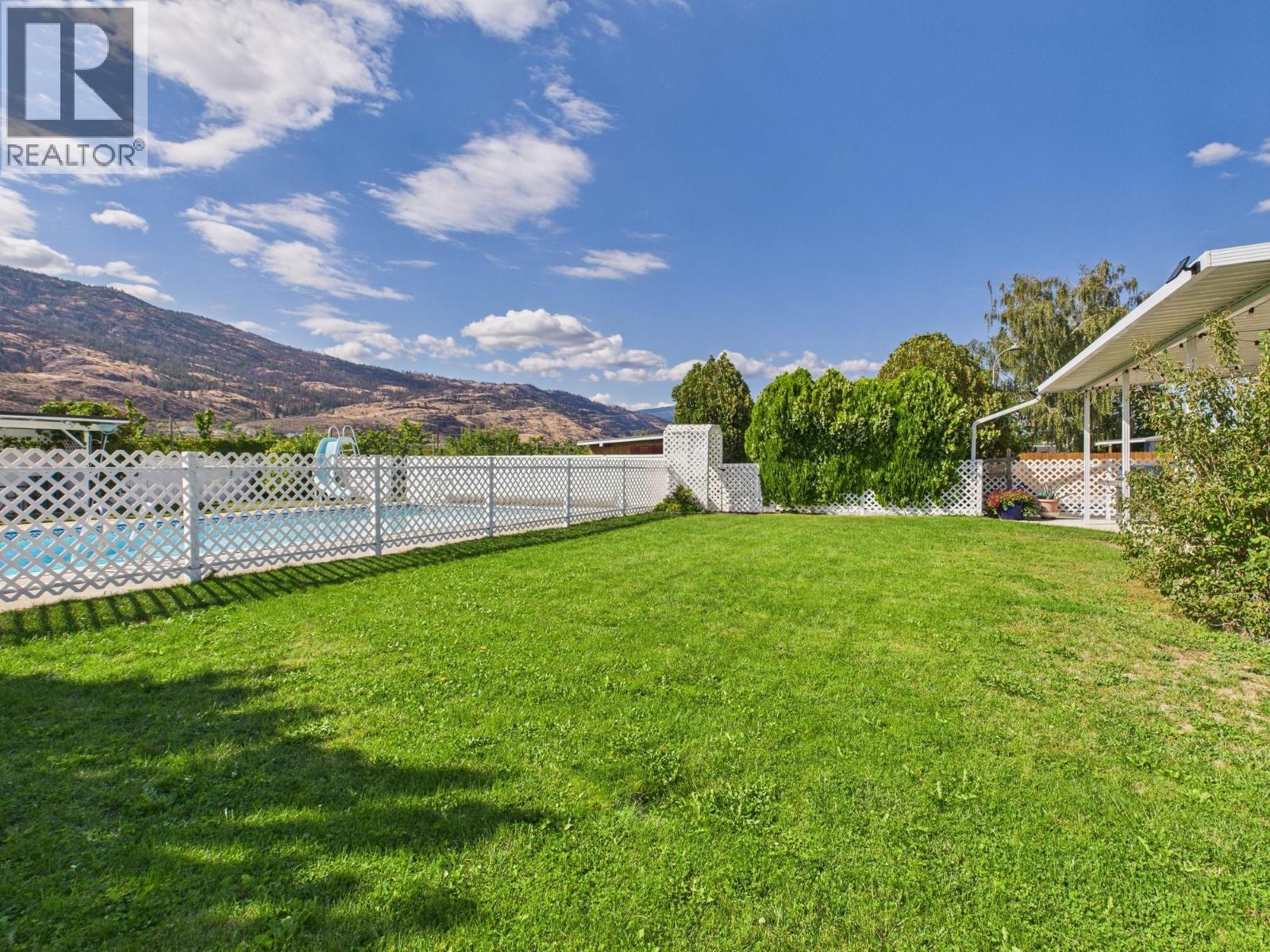 9806 Highway 97, Osoyoos