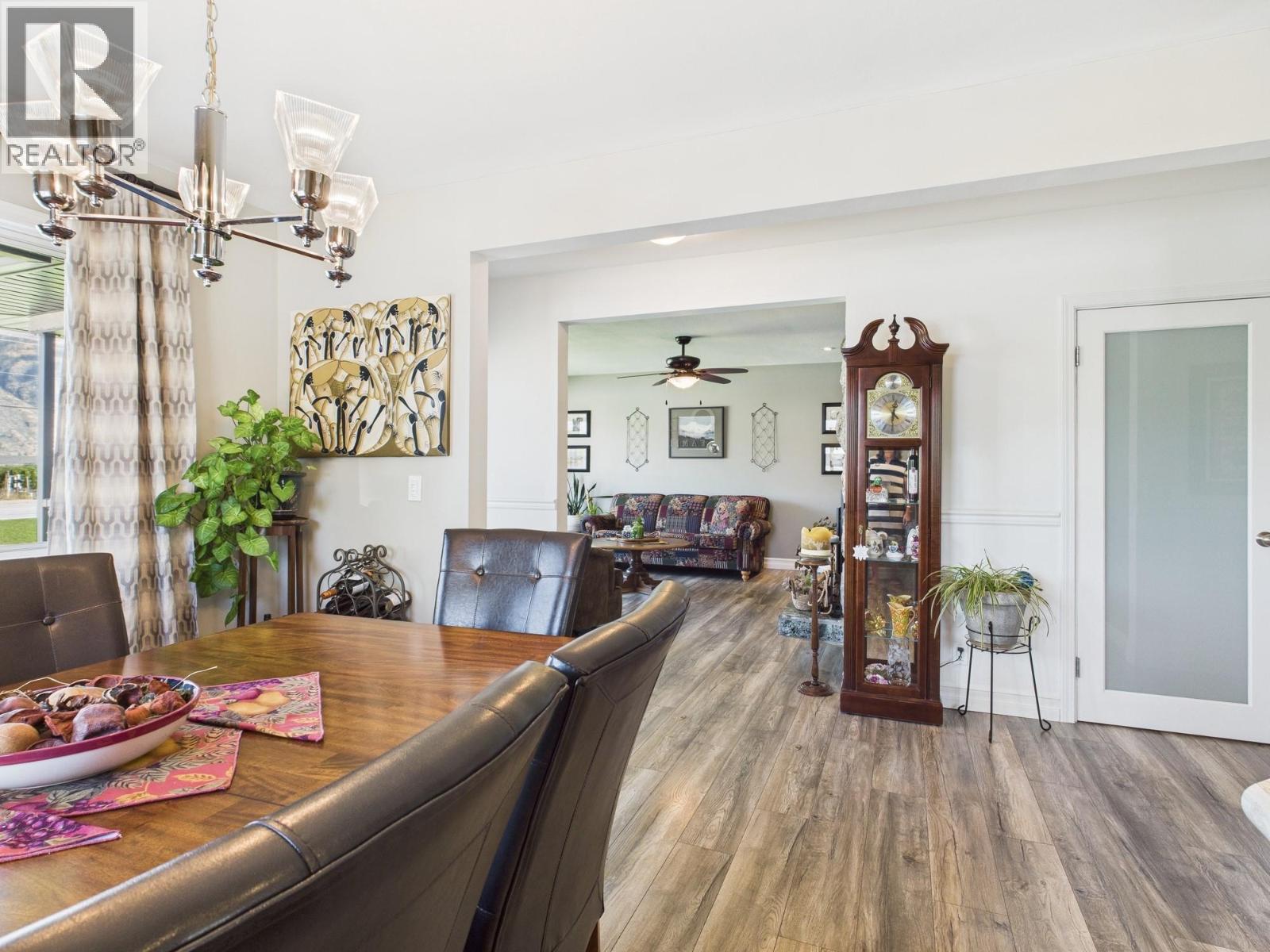 9806 Highway 97, Osoyoos