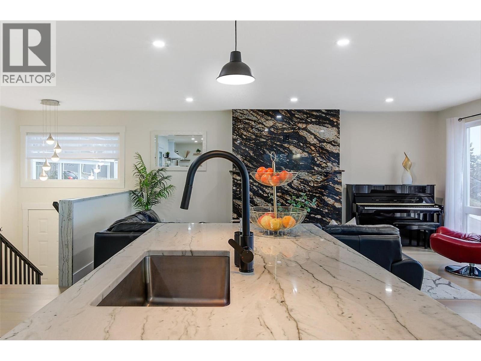  6178 Lipsett Avenue, Peachland