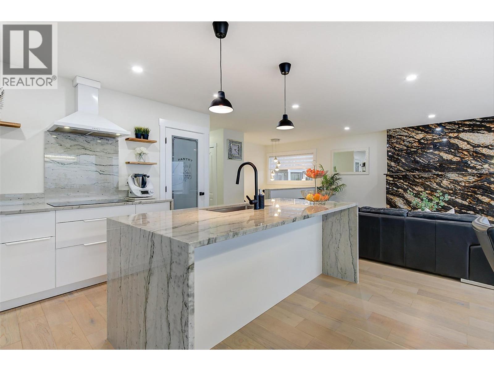  6178 Lipsett Avenue, Peachland