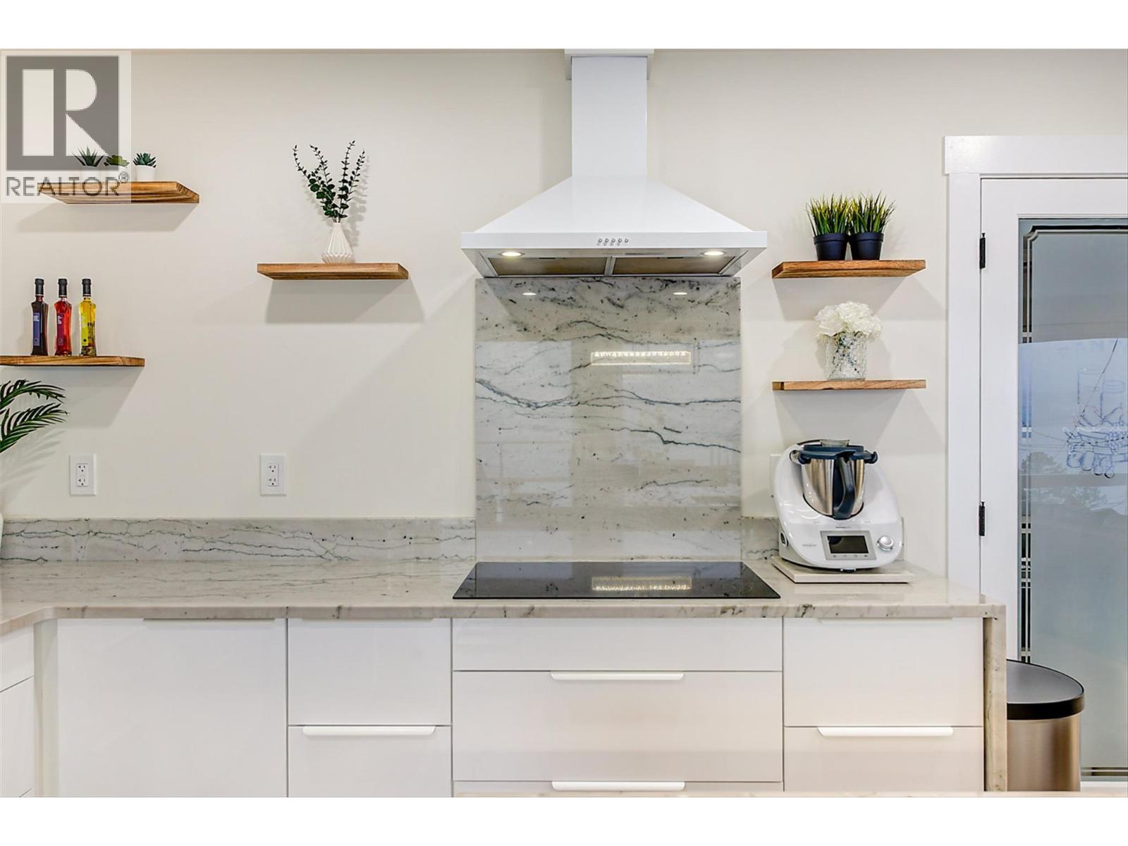  6178 Lipsett Avenue, Peachland