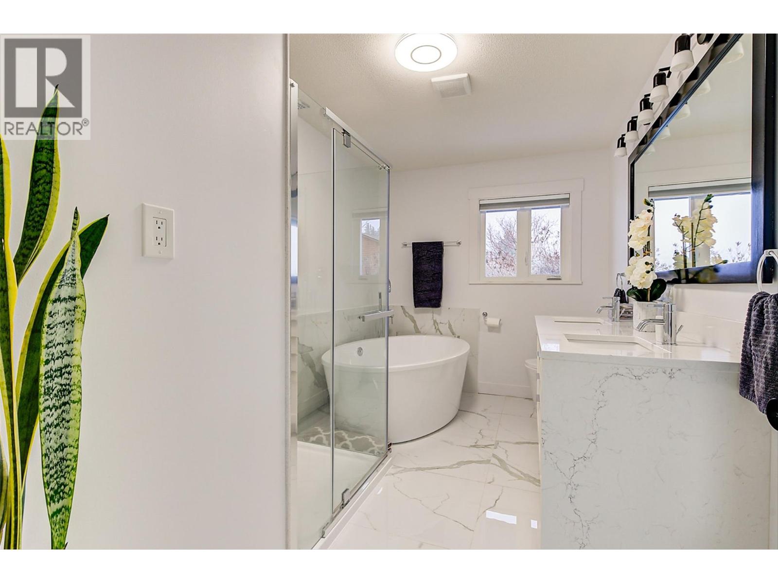  6178 Lipsett Avenue, Peachland