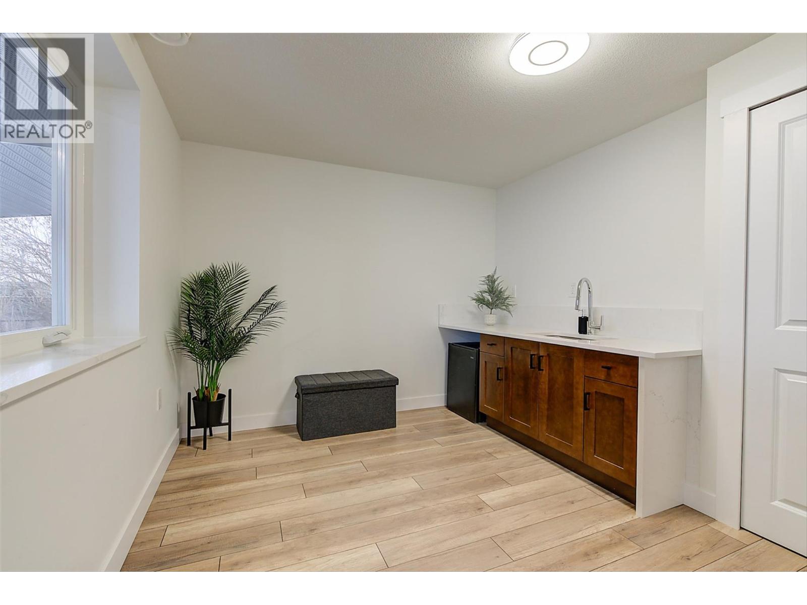  6178 Lipsett Avenue, Peachland