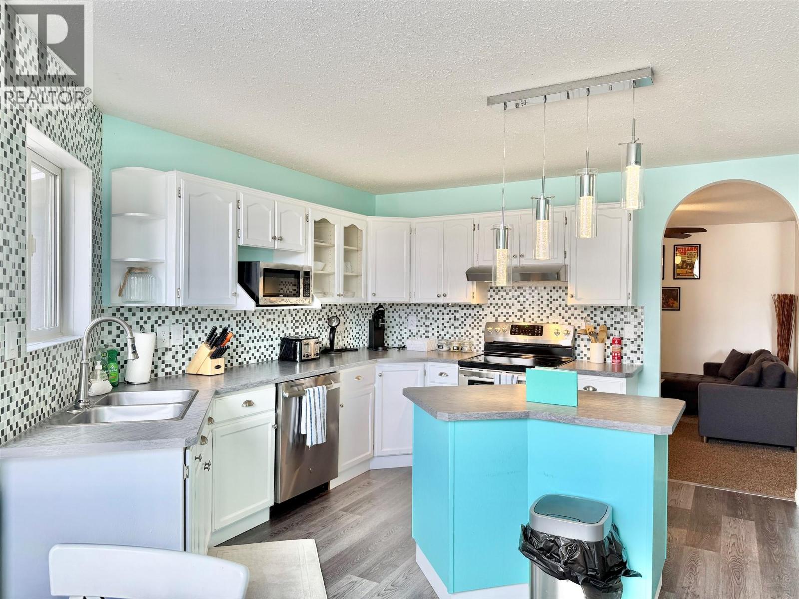 5814 OLEANDER Drive, Osoyoos