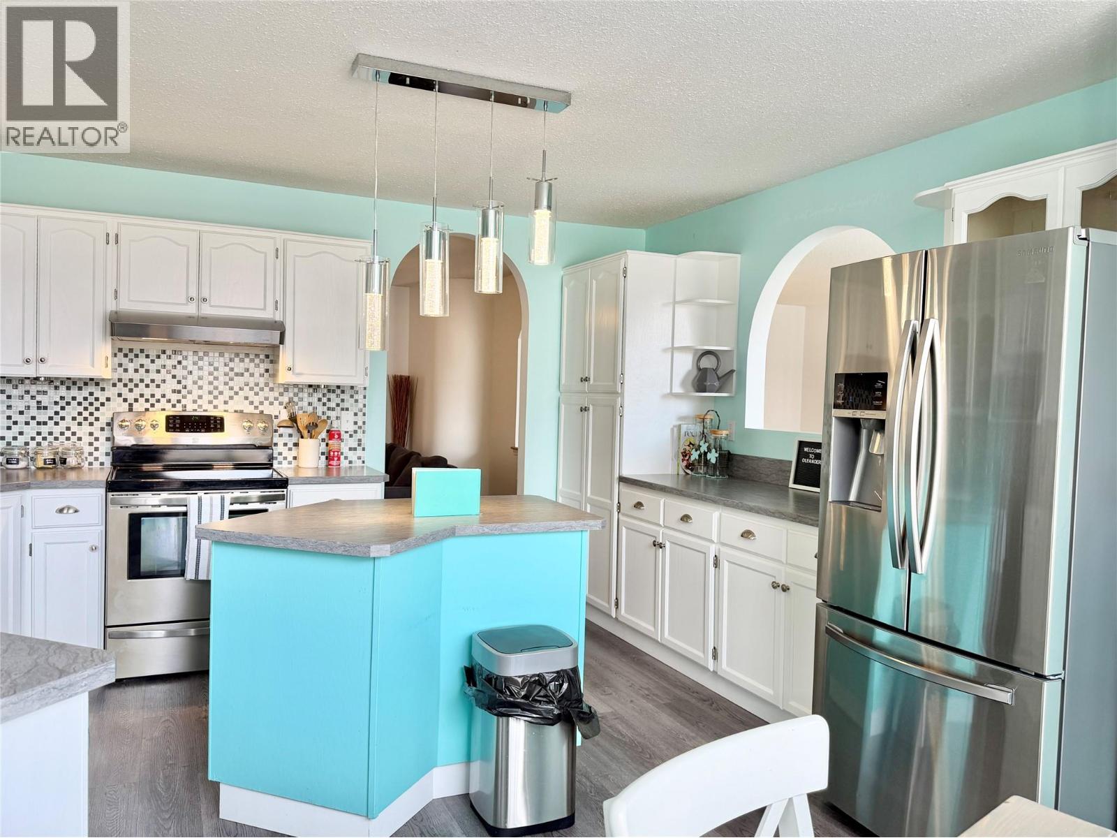 5814 OLEANDER Drive, Osoyoos