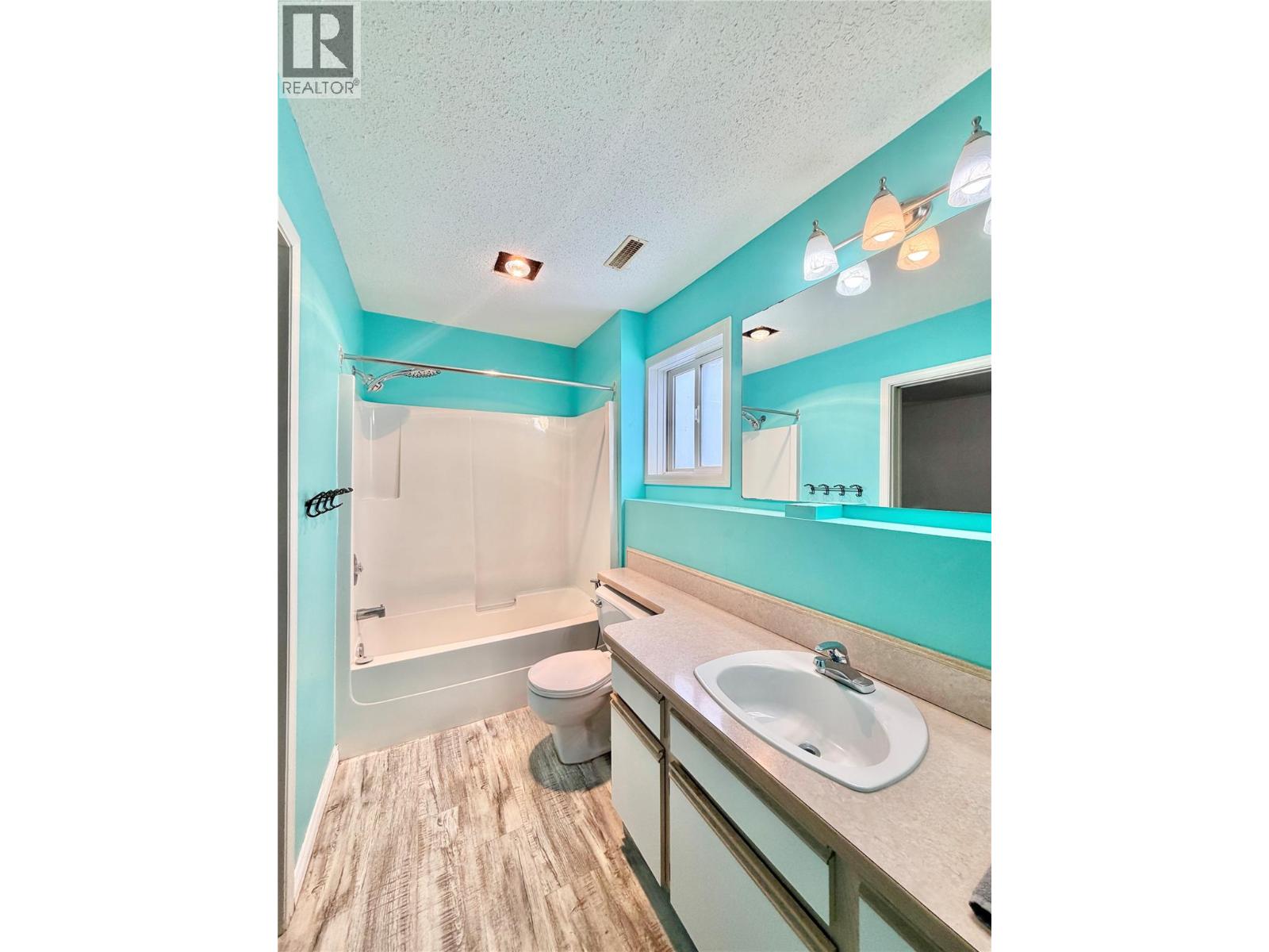 5814 OLEANDER Drive, Osoyoos