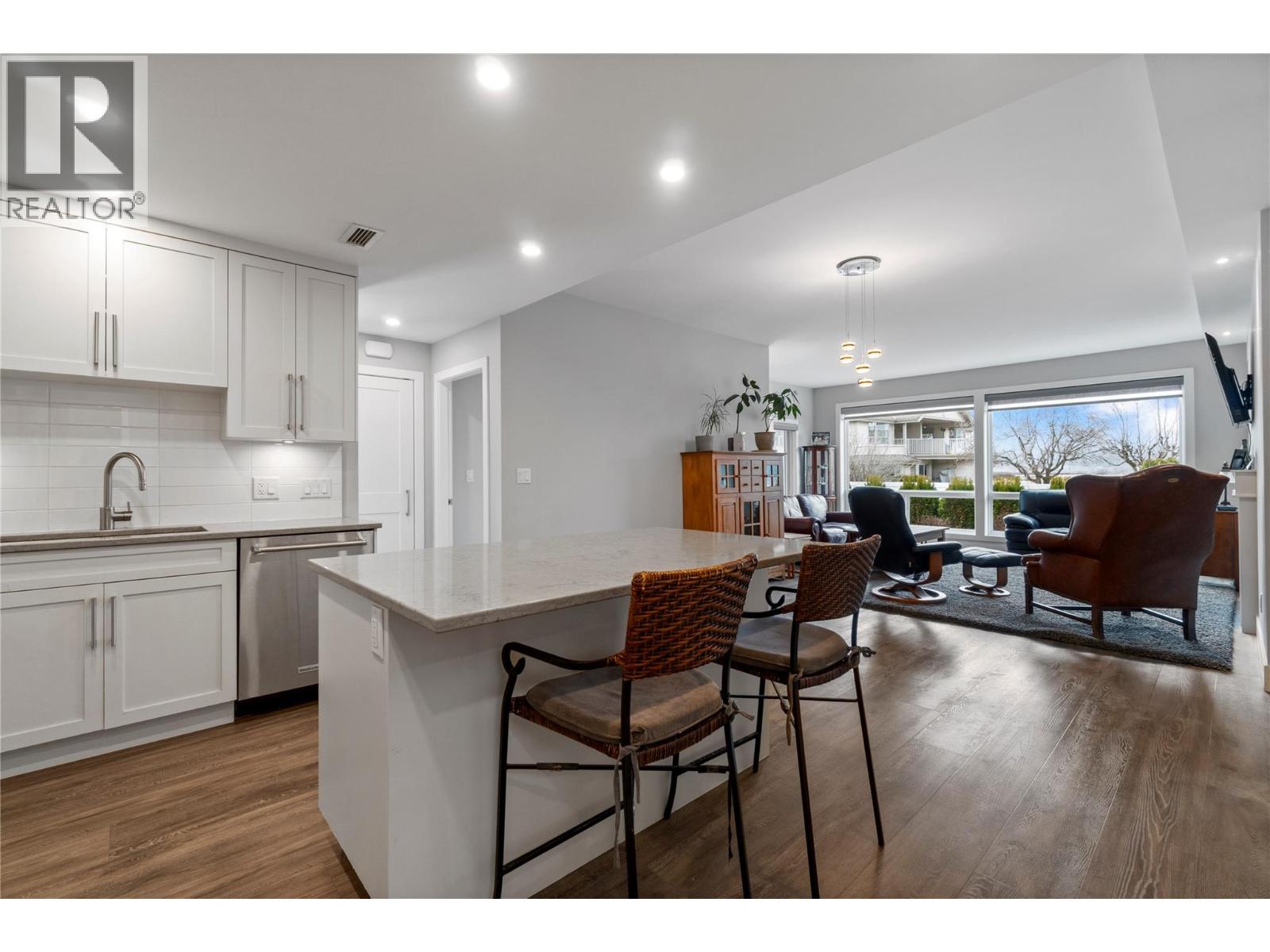 121 Harbourfront Drive NE Unit# 1, Salmon Arm