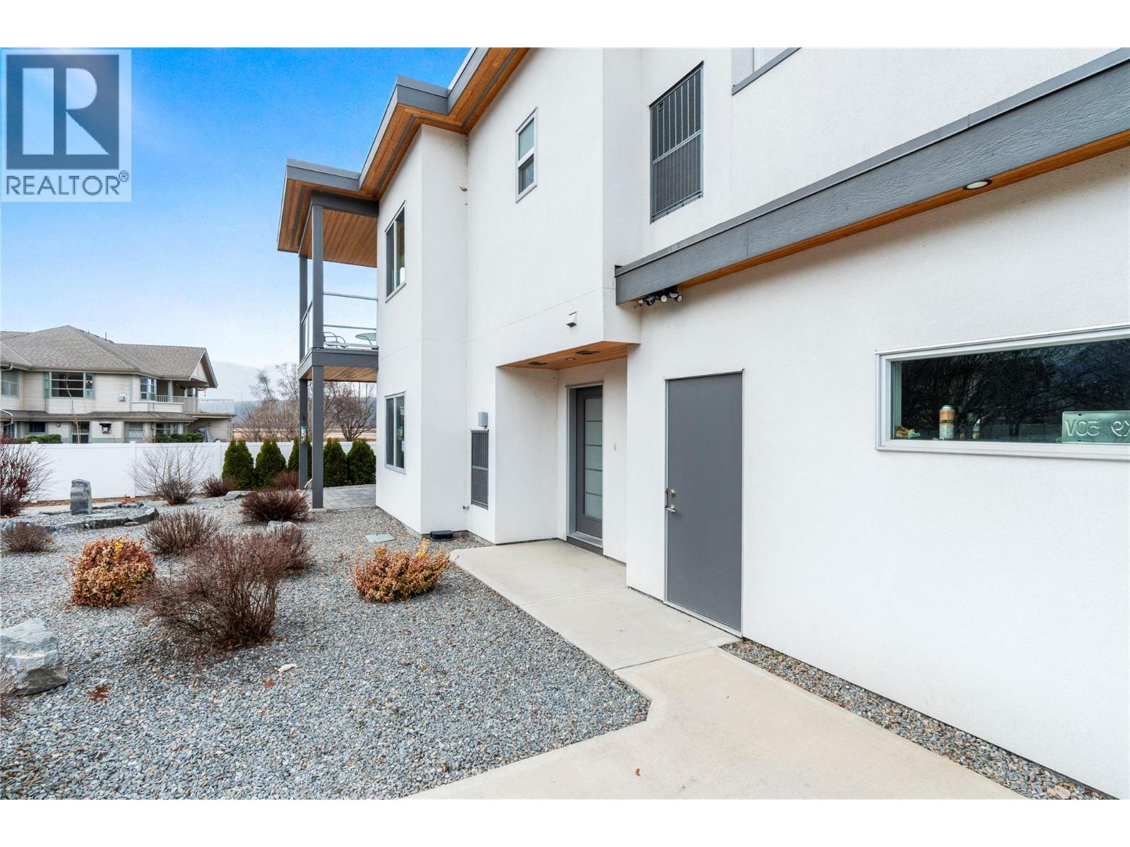 121 Harbourfront Drive NE Unit# 1, Salmon Arm