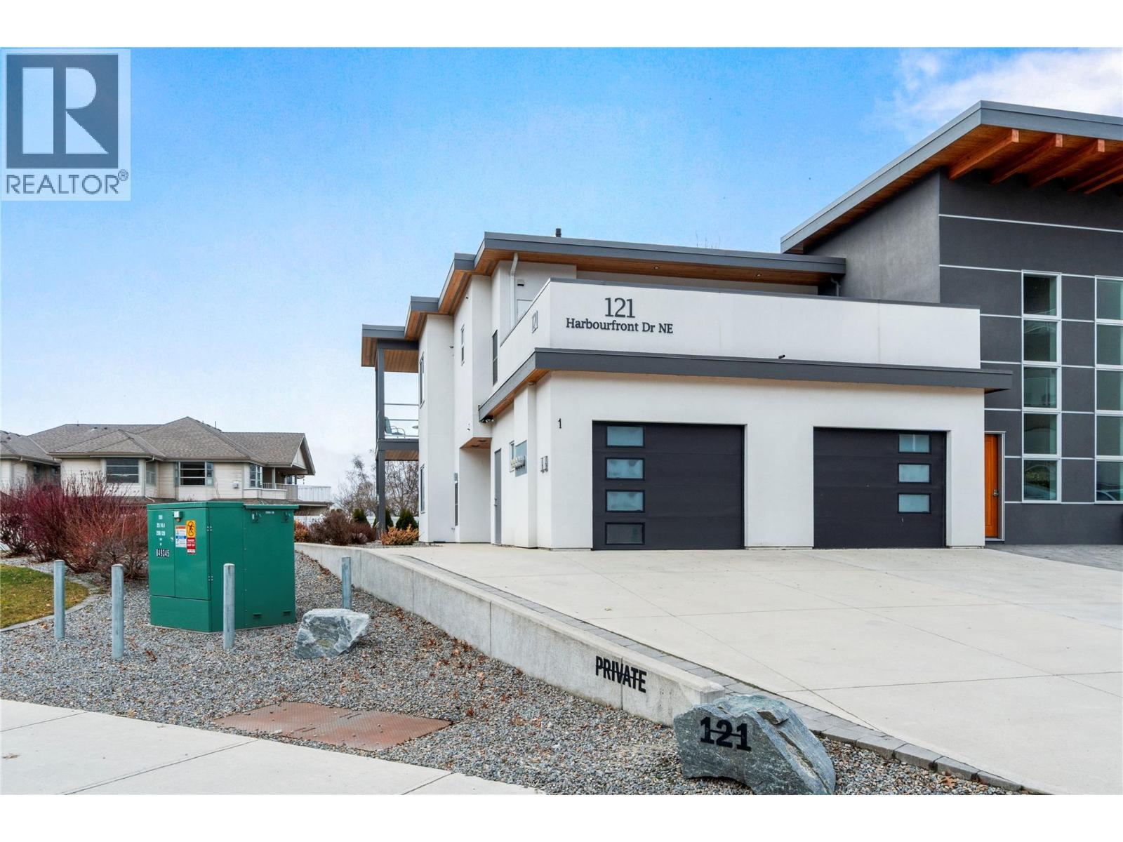 121 Harbourfront Drive NE Unit# 1, Salmon Arm