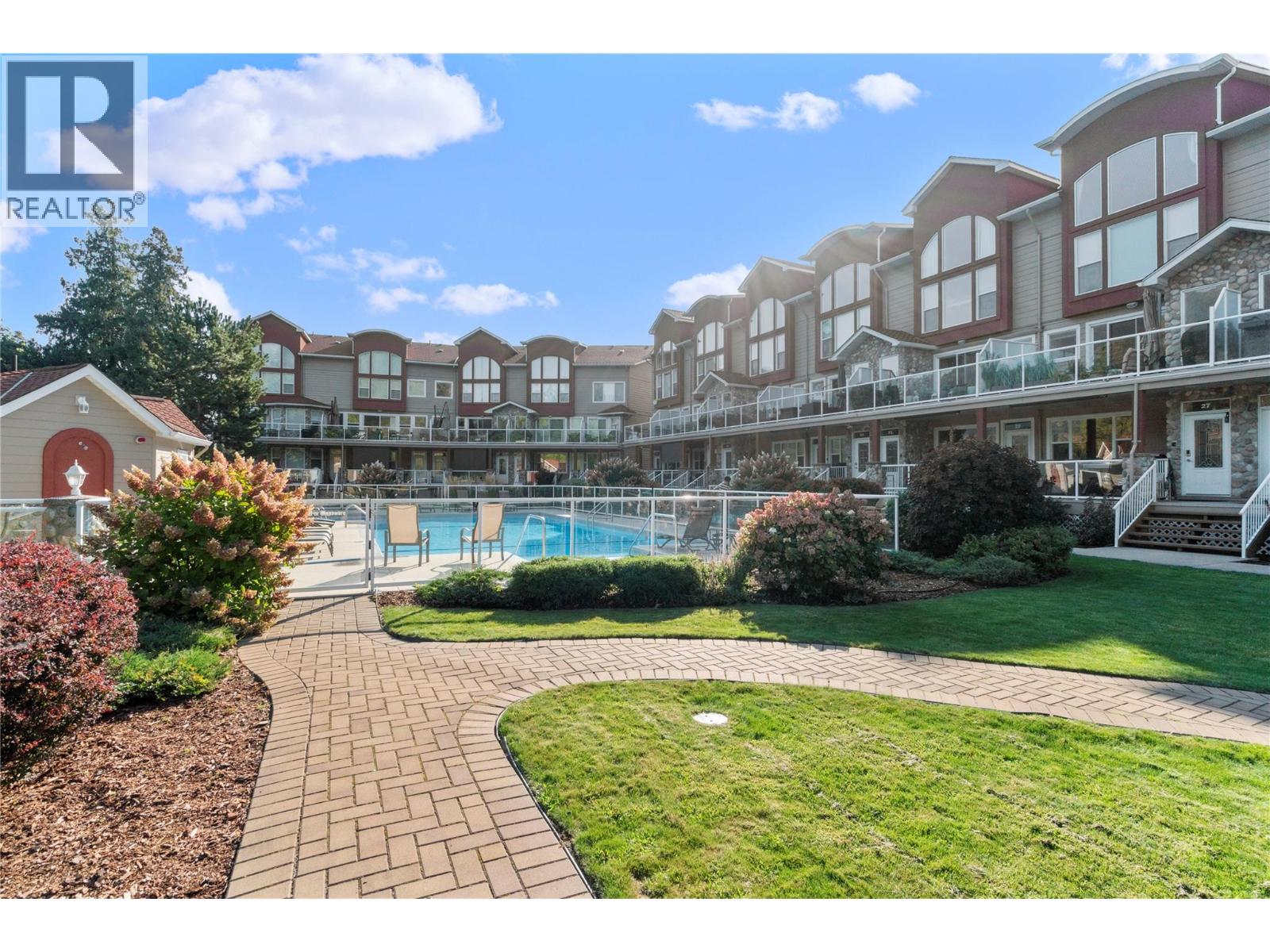 1130 Riverside Avenue Unit# 3, Sicamous