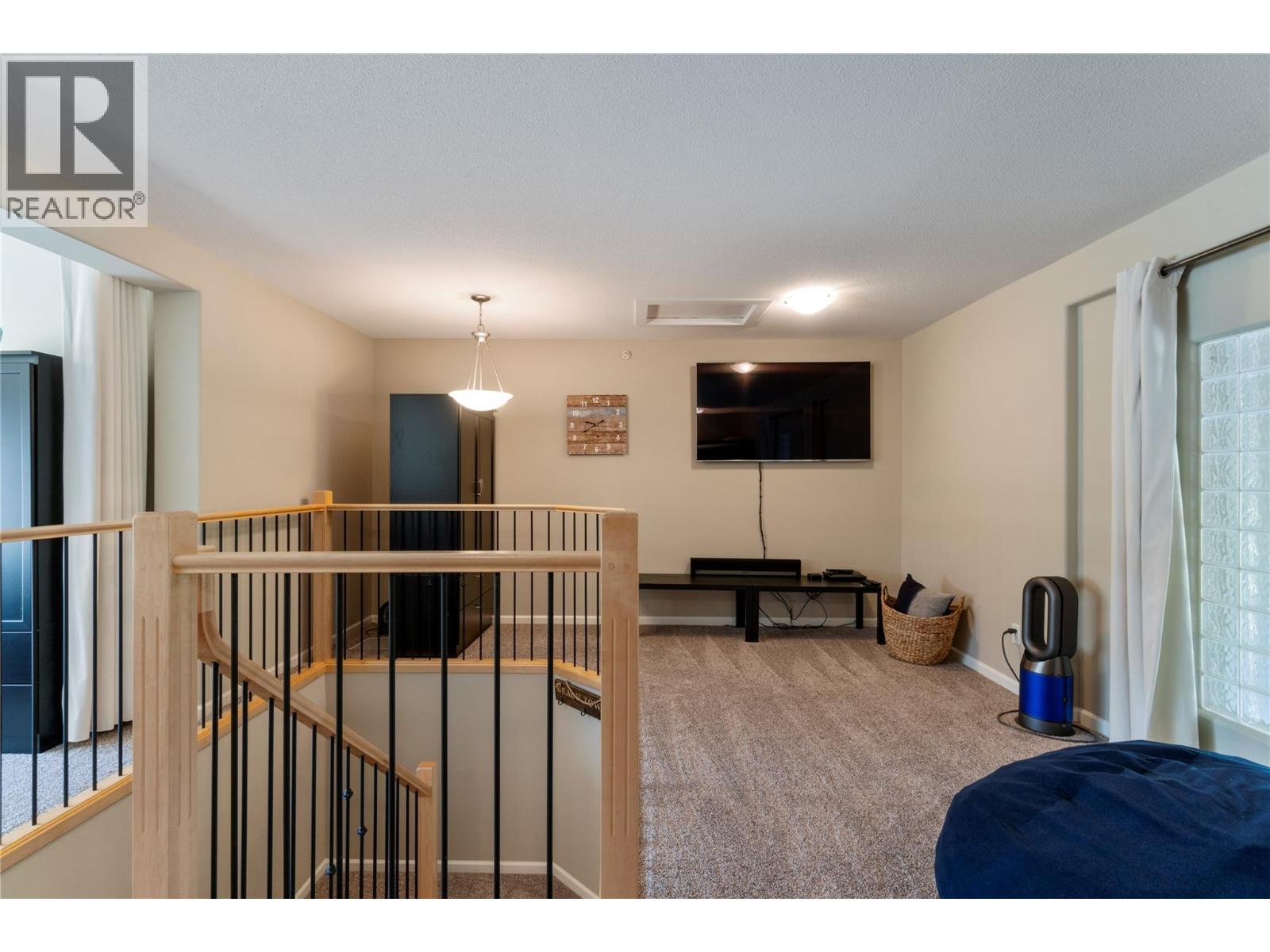 1130 Riverside Avenue Unit# 3, Sicamous