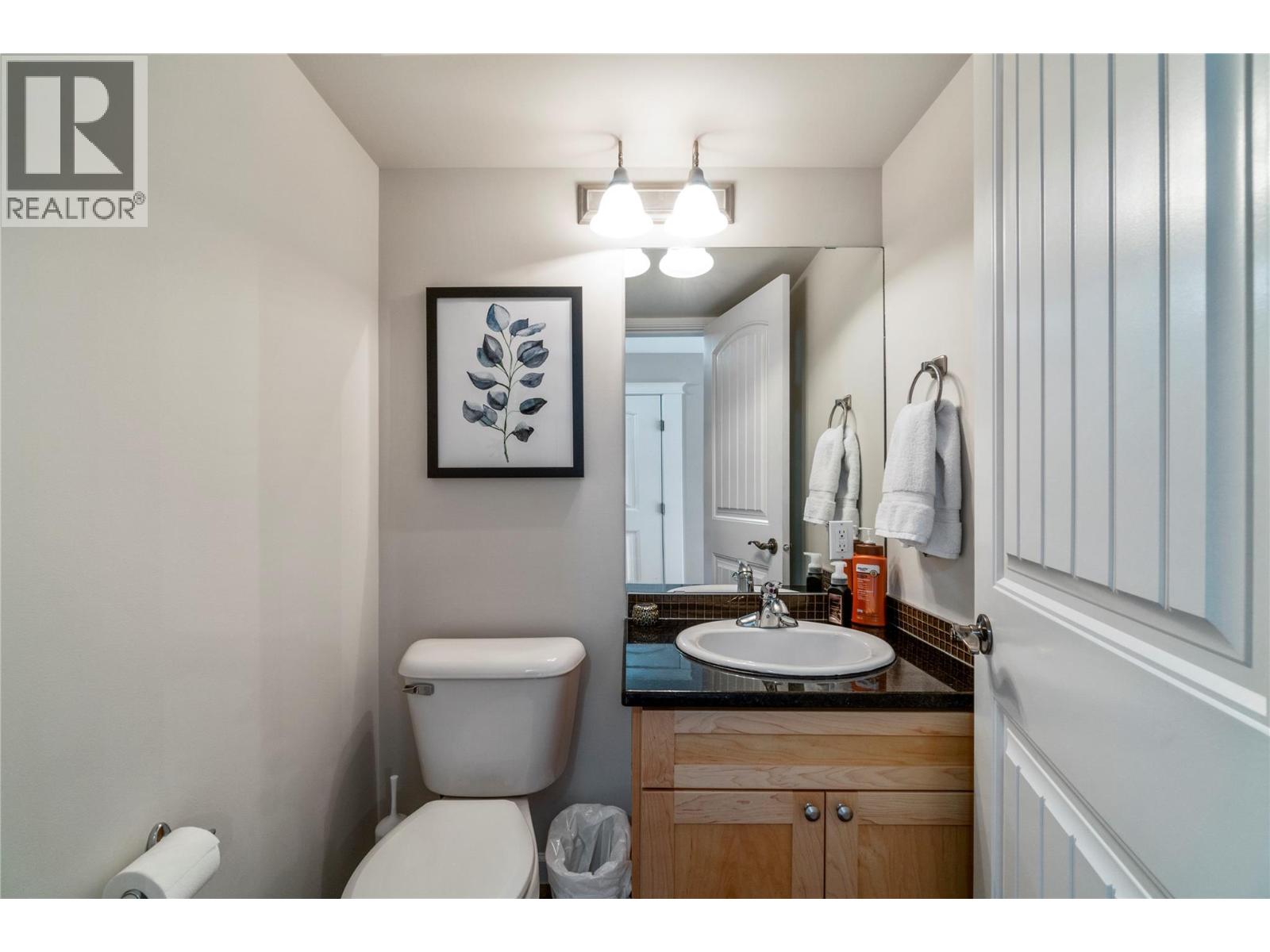 1130 Riverside Avenue Unit# 3, Sicamous