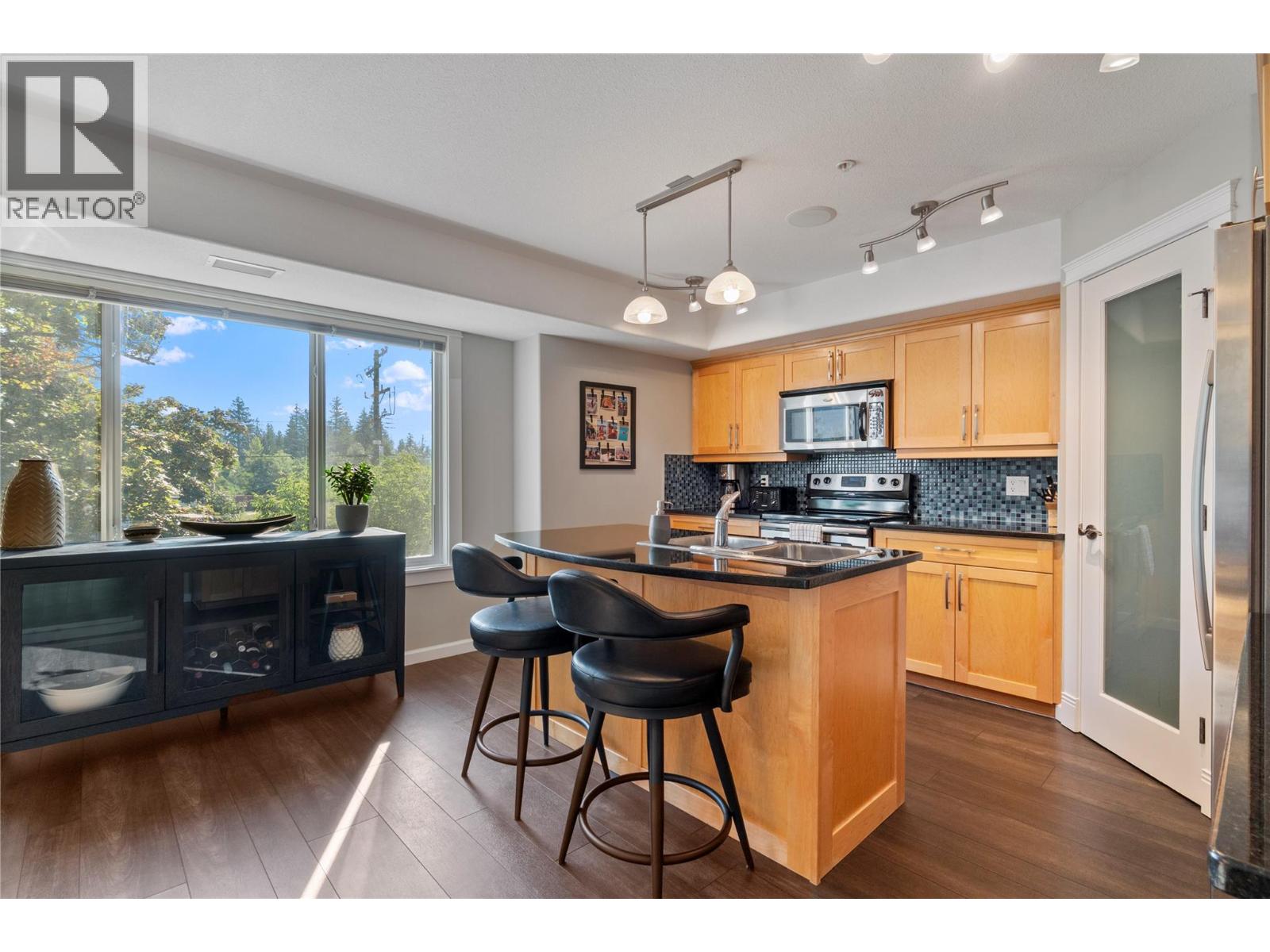 1130 Riverside Avenue Unit# 3, Sicamous