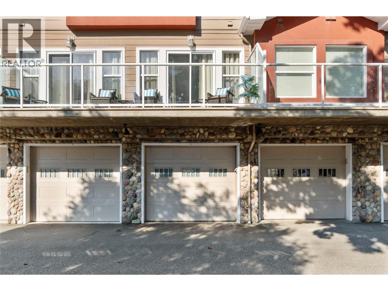 1130 Riverside Avenue Unit# 3, Sicamous
