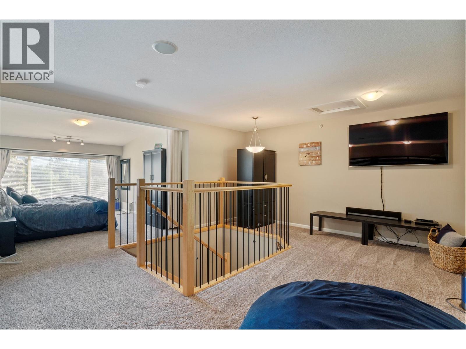 1130 Riverside Avenue Unit# 3, Sicamous