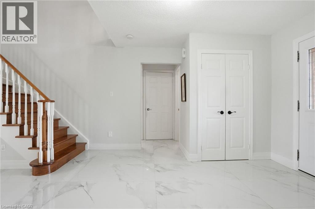 3192 COLEBROOK Court, Mississauga, Ontario, L5N3E2 — Photo 22