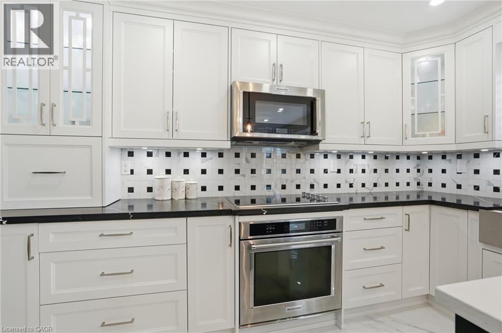 3192 COLEBROOK Court - 11