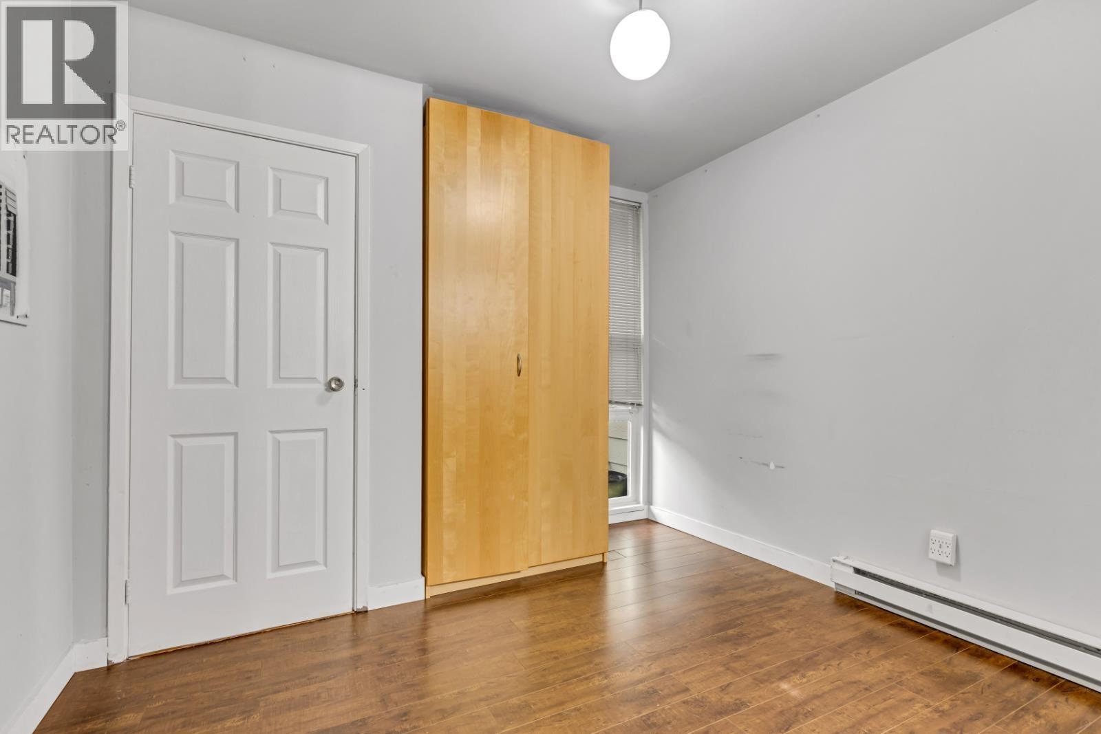 5 1535 ST. GEORGES AVENUE, North Vancouver