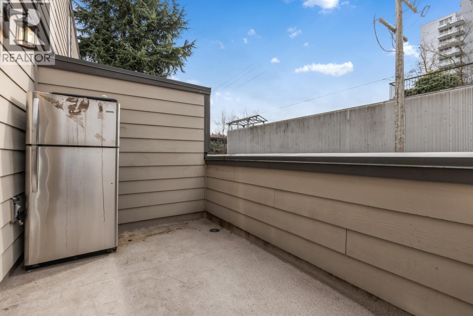 5 1535 ST. GEORGES AVENUE, North Vancouver