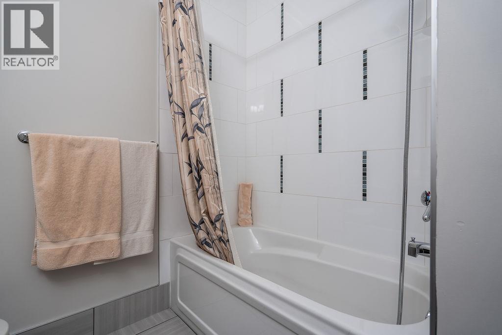 136 DEERVIEW LANE, Anmore