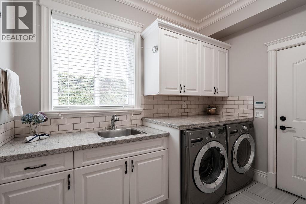 136 DEERVIEW LANE, Anmore